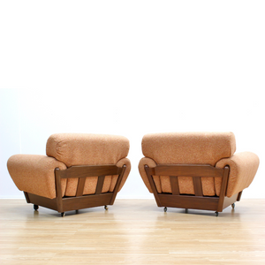 PAIR OF MID CENTURY LOUNGE CHAIRS IN ORANGE WEAVE BOUCLE