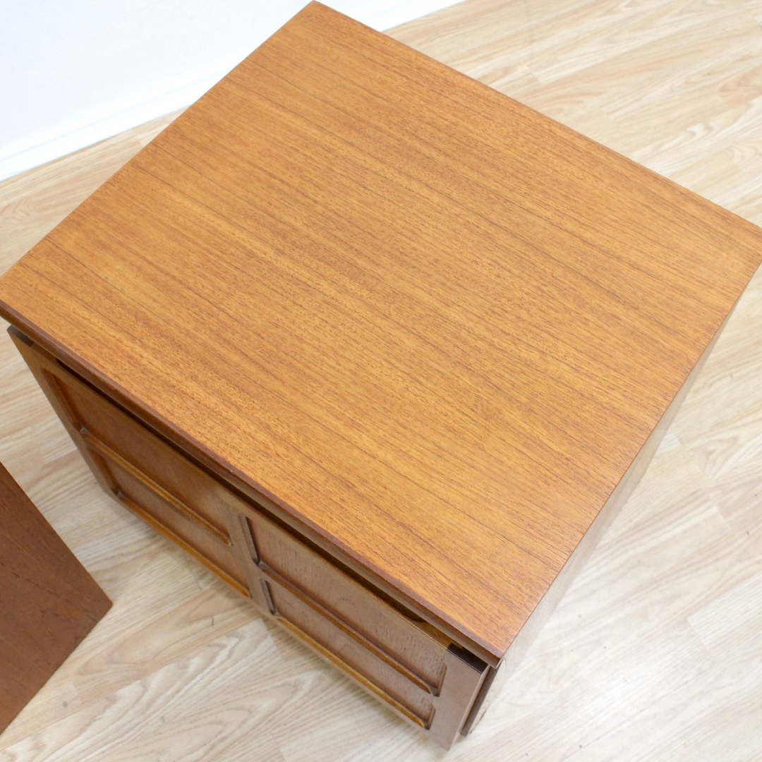 PAIR OF MID CENTURY NIGHTSTANDS BY NATHAN FURNITURE