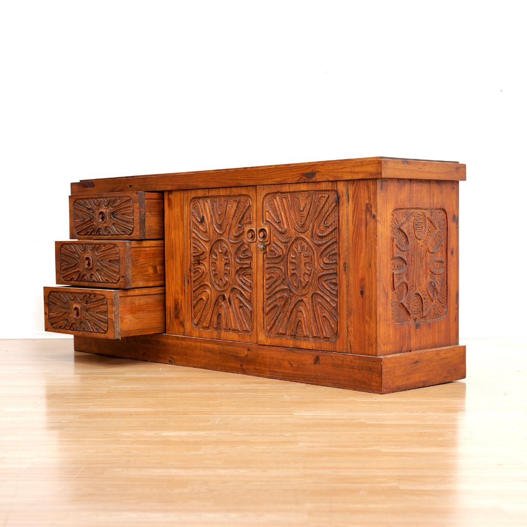 1970S HAND CARVED BRUTALIST DINING SET BY AQUARIUS ENTERPRISES AFRICA