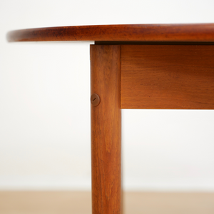 MID CENTURY ROUND TEAK EXTENDING DINING TABLE