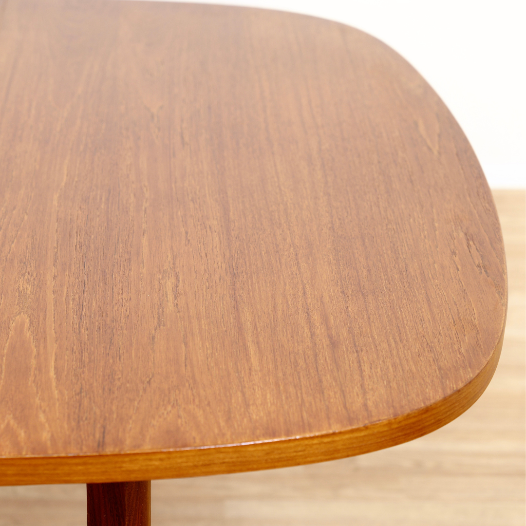 MID CENTURY EXTENDING TEAK DINING TABLE BY G PLAN