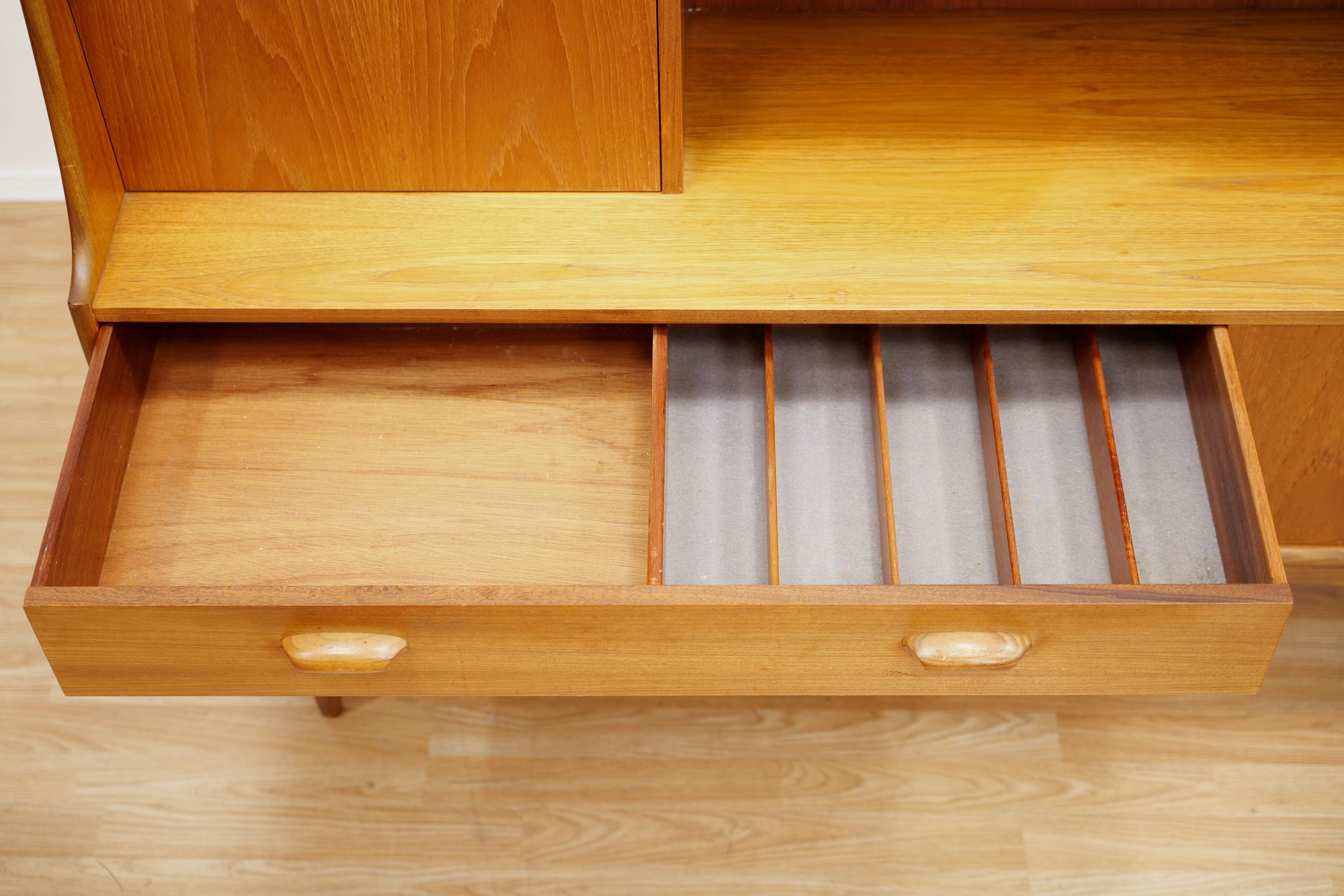 MID CENTURY DANISH RANGE TEAK CREDENZA BUFFET BY G PLAN