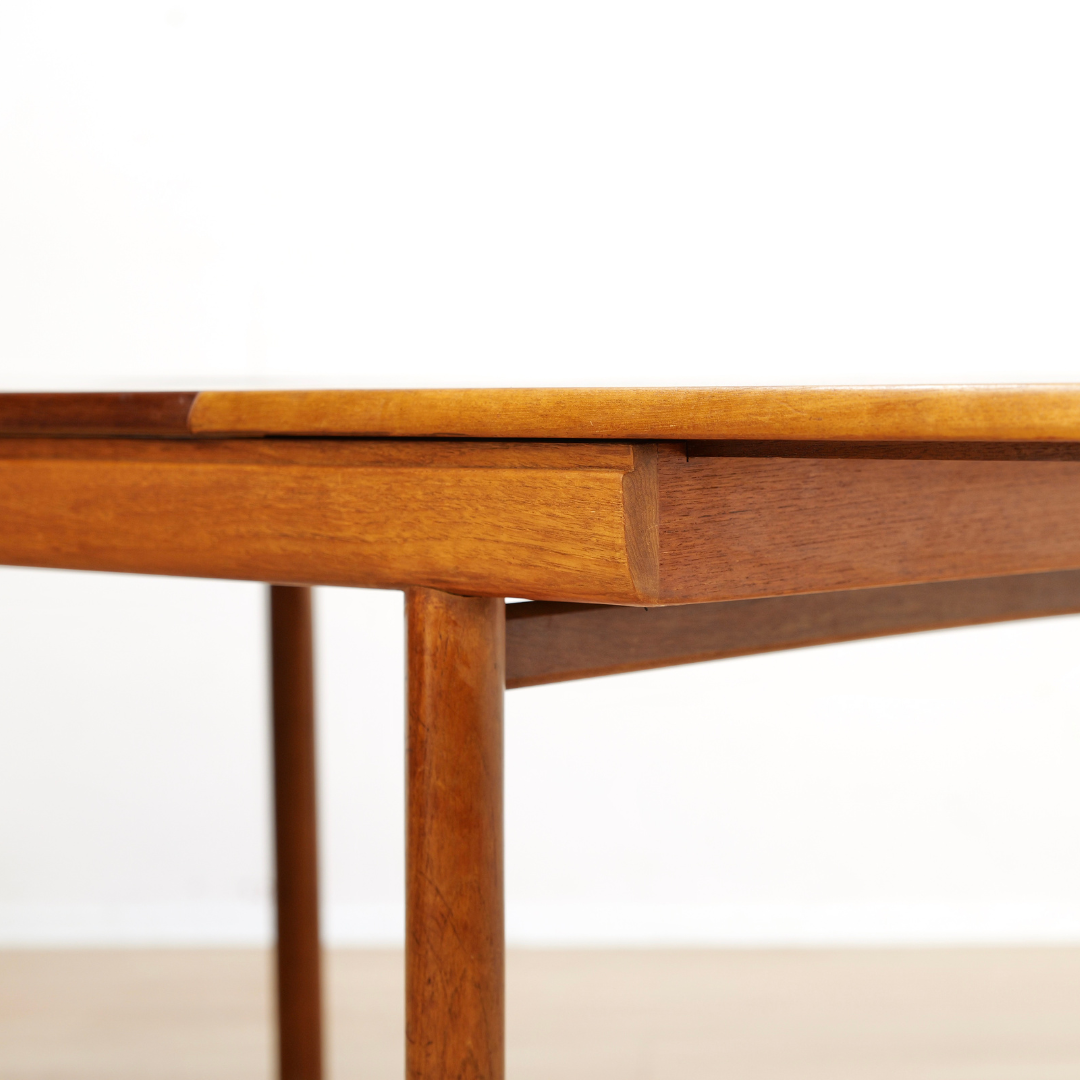 1960S EXTENDING TEAK DINING TABLE BY WHITE & NEWTON