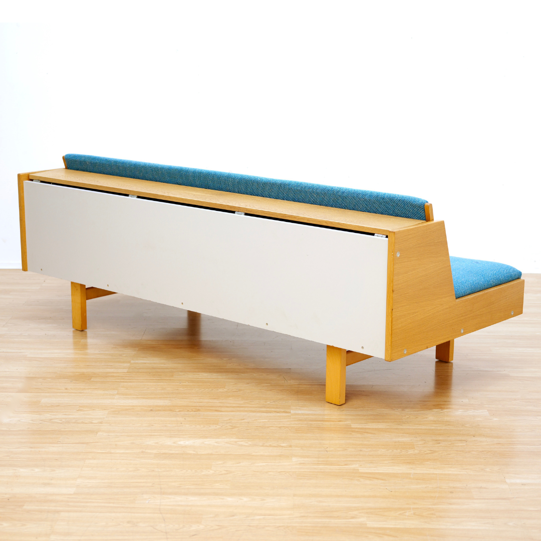 DANISH MODERN 'GE-248' DAYBED BY HANS J. WEGNER FOR GETAMA