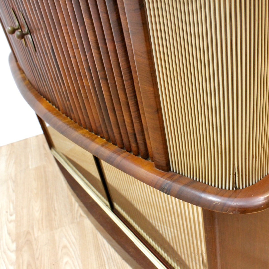 MID CENTURY WALNUT LIQUOR CABINET HOME BAR