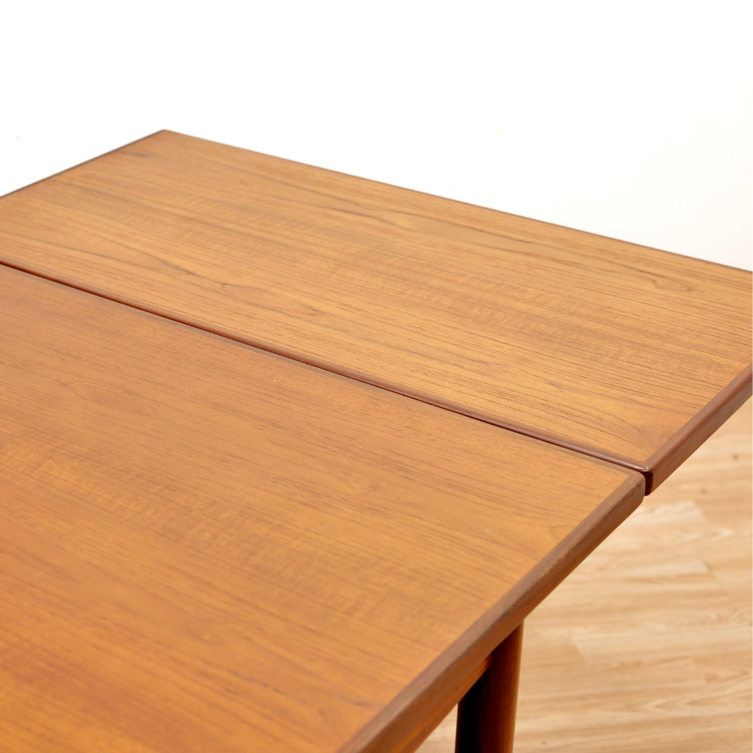 MID CENTURY EXTENDING DINING TABLE BY KOFOD LARSEN