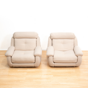 PAIR OF 1970S POST MODERN LOUNGE CHAIRS IN BOUCLE BY ENGLANDER