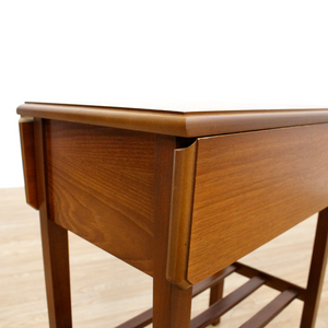 MID CENTURY TEAK SIDE TABLE WITH DRAWER