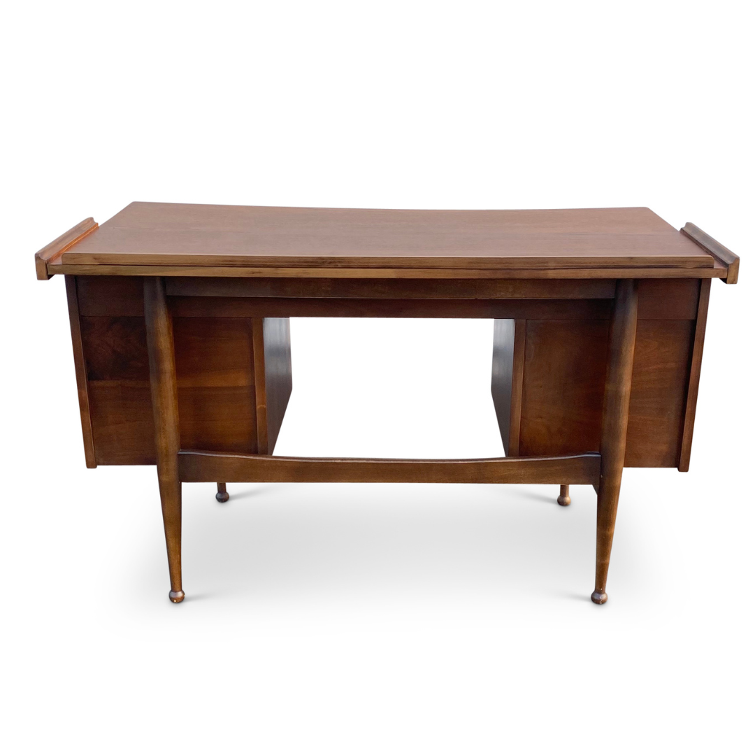 MID CENTURY WALNUT DESK BY HOOKER FURNITURE