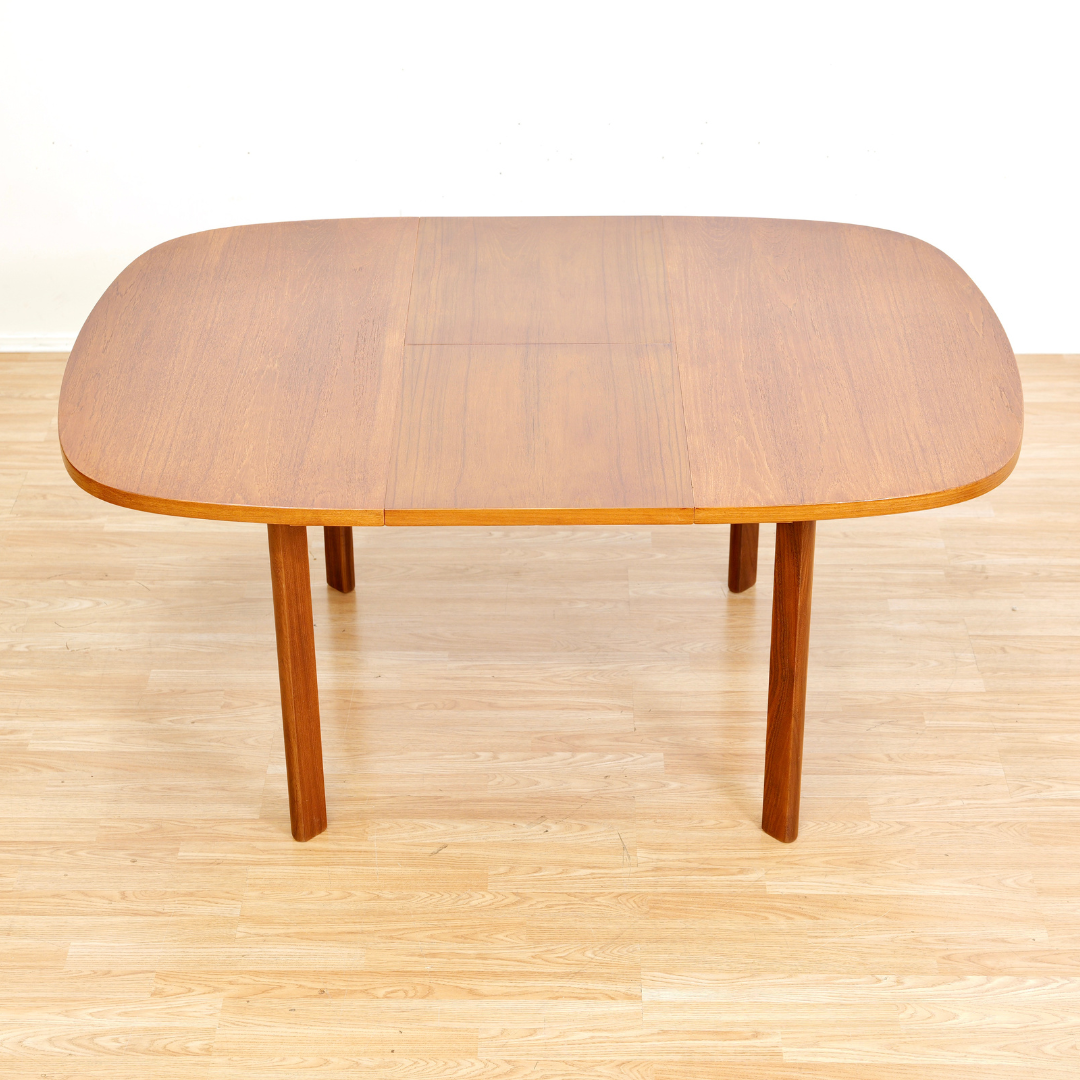 MID CENTURY EXTENDING TEAK DINING TABLE BY G PLAN