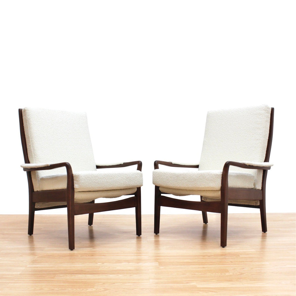 PAIR OF MID CENTURY LOUNGE CHAIRS BY CINTIQUE IN BOUCLE