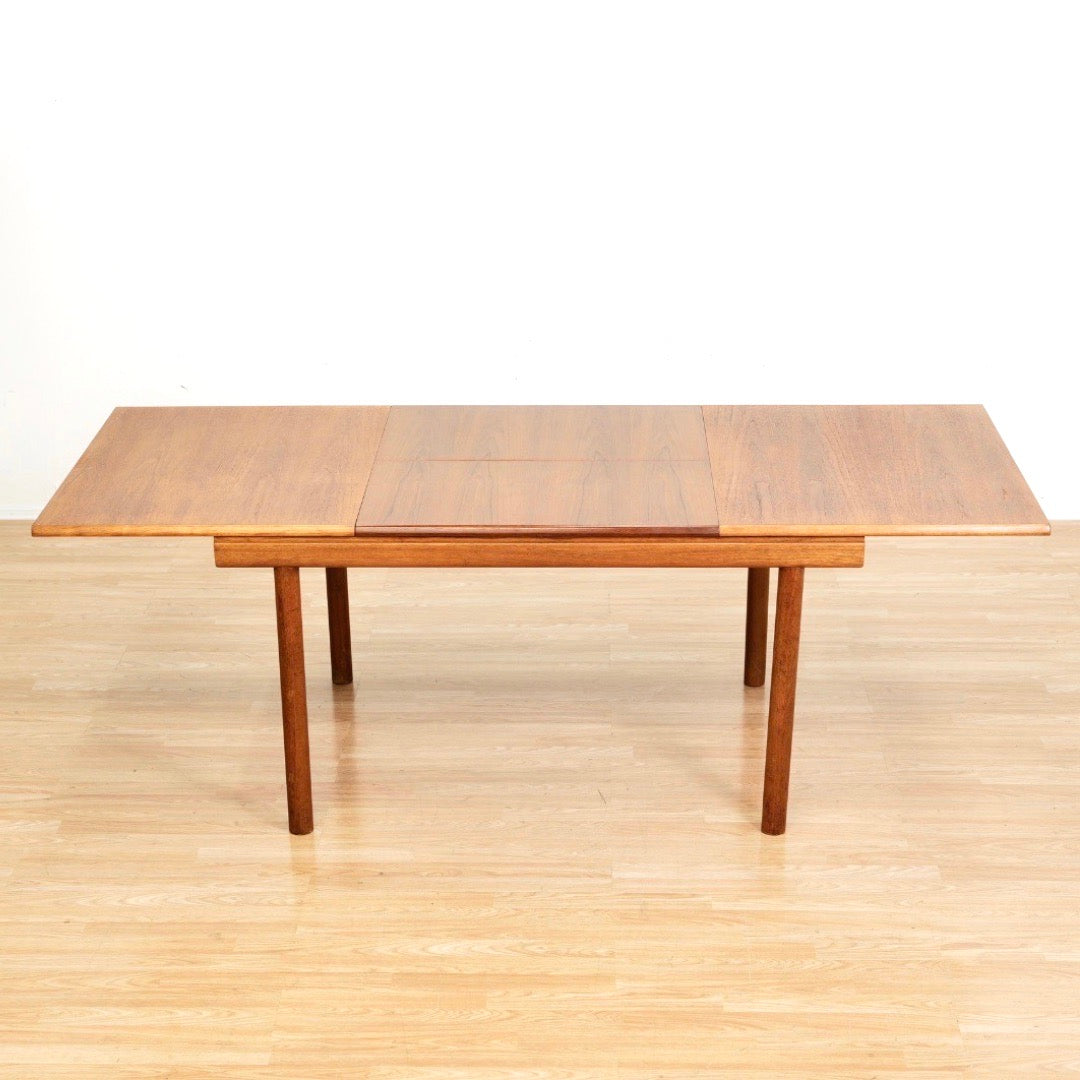 1960S EXTENDING TEAK DINING TABLE BY WHITE & NEWTON