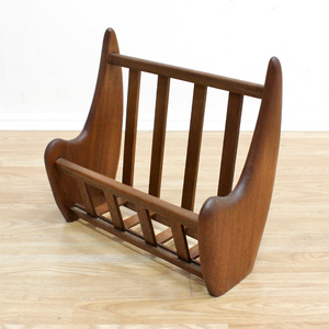 MID CENTURY MAGAZINE RACK