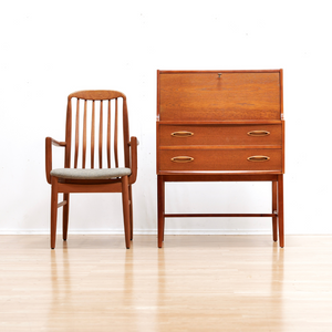 MID CENTURY TEAK DANISH DESK BUREAU BY JENTIQUE FURNITURE