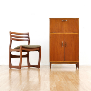 1960S TEAK ENGLISH DRY BAR LIQUOR CABINET