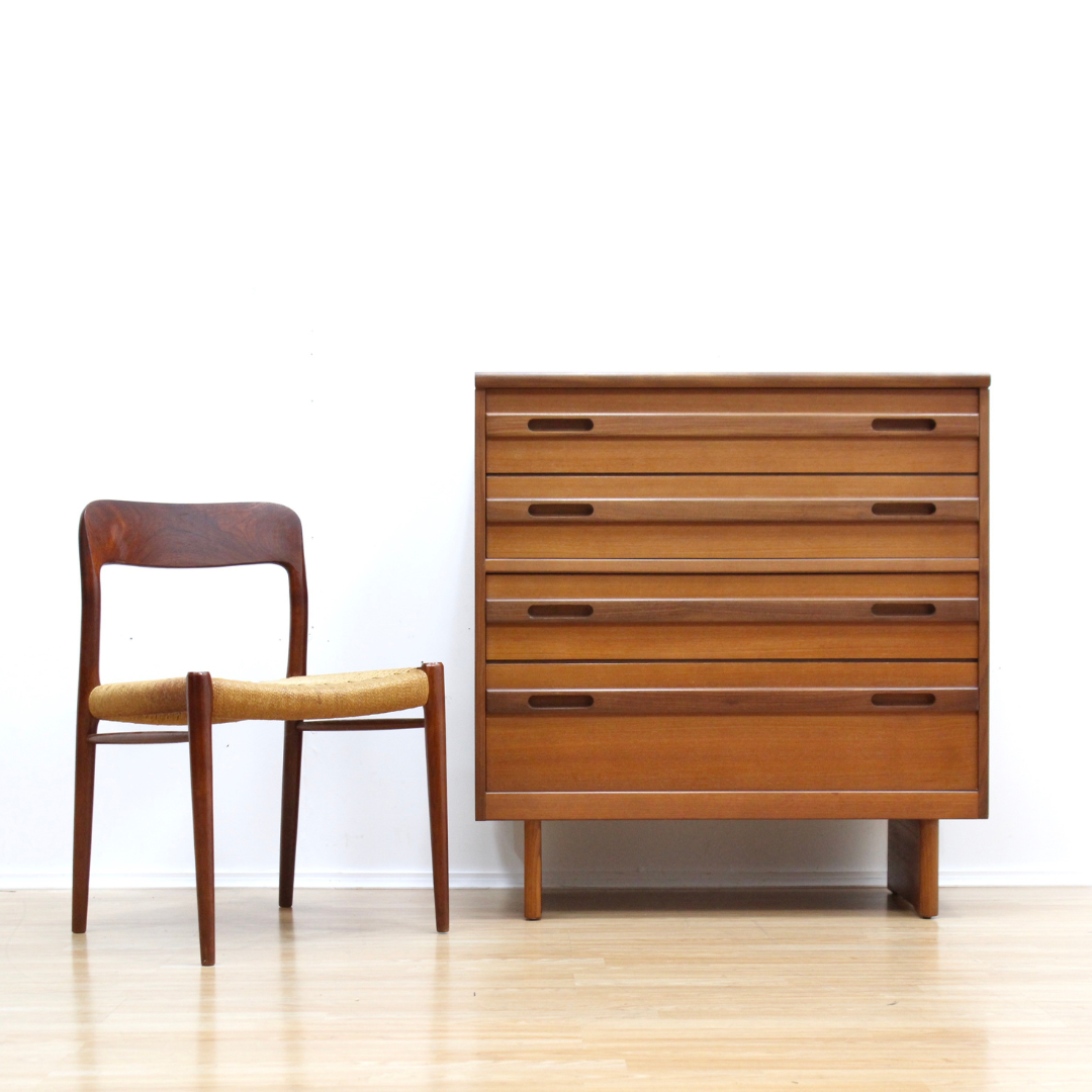 MID CENTURY DRESSER BY WILLIAM LAWRENCE OF NOTTINGHAM