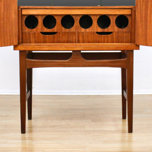 MID CENTURY NORWEGIAN TEAK BAR CABINET BY TORBJØRN AFDAL
