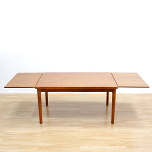 LARGE MID CENTURY TEAK EXTENDING DINING TABLE BY AM MOBLER