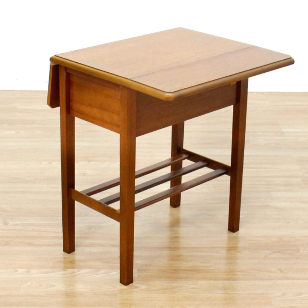 MID CENTURY TEAK SIDE TABLE WITH DRAWER