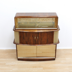 MID CENTURY WALNUT LIQUOR CABINET HOME BAR