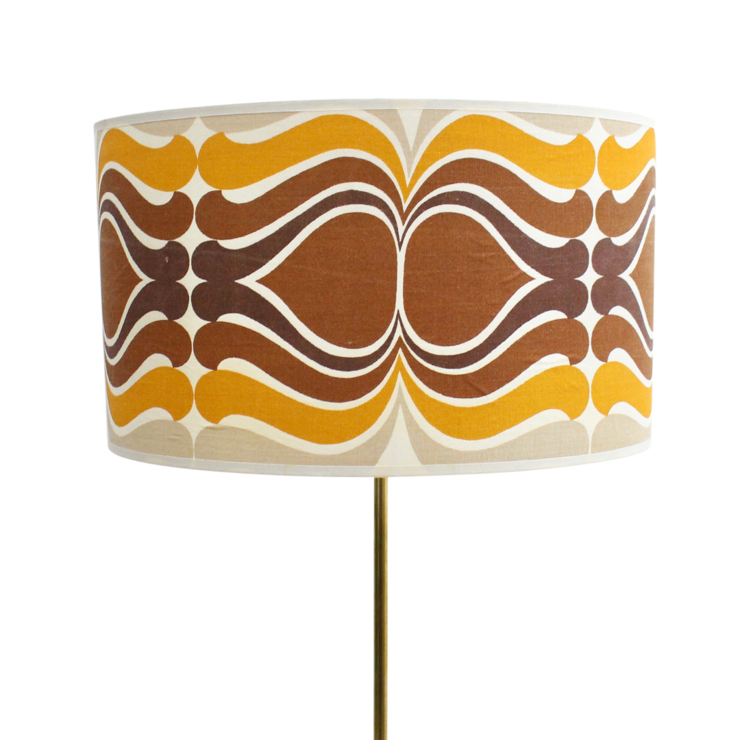 MID CENTURY TEAK STANDING FLOOR LAMP & PSYCHEDELIC SHADE