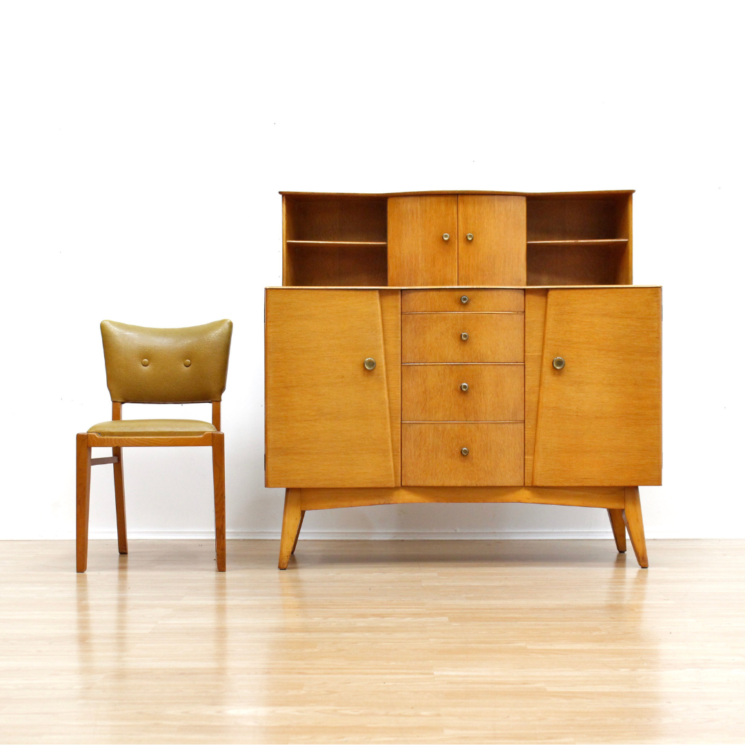 VINTAGE 1950S OAK HUTCH CREDENZA BY STONEHILL FURNITURE