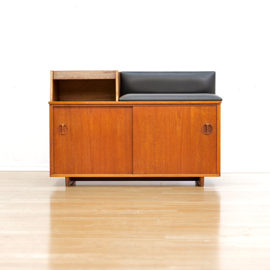 MID CENTURY ENTRYWAY BENCH IN TEAK BY CHIPPY HEATH