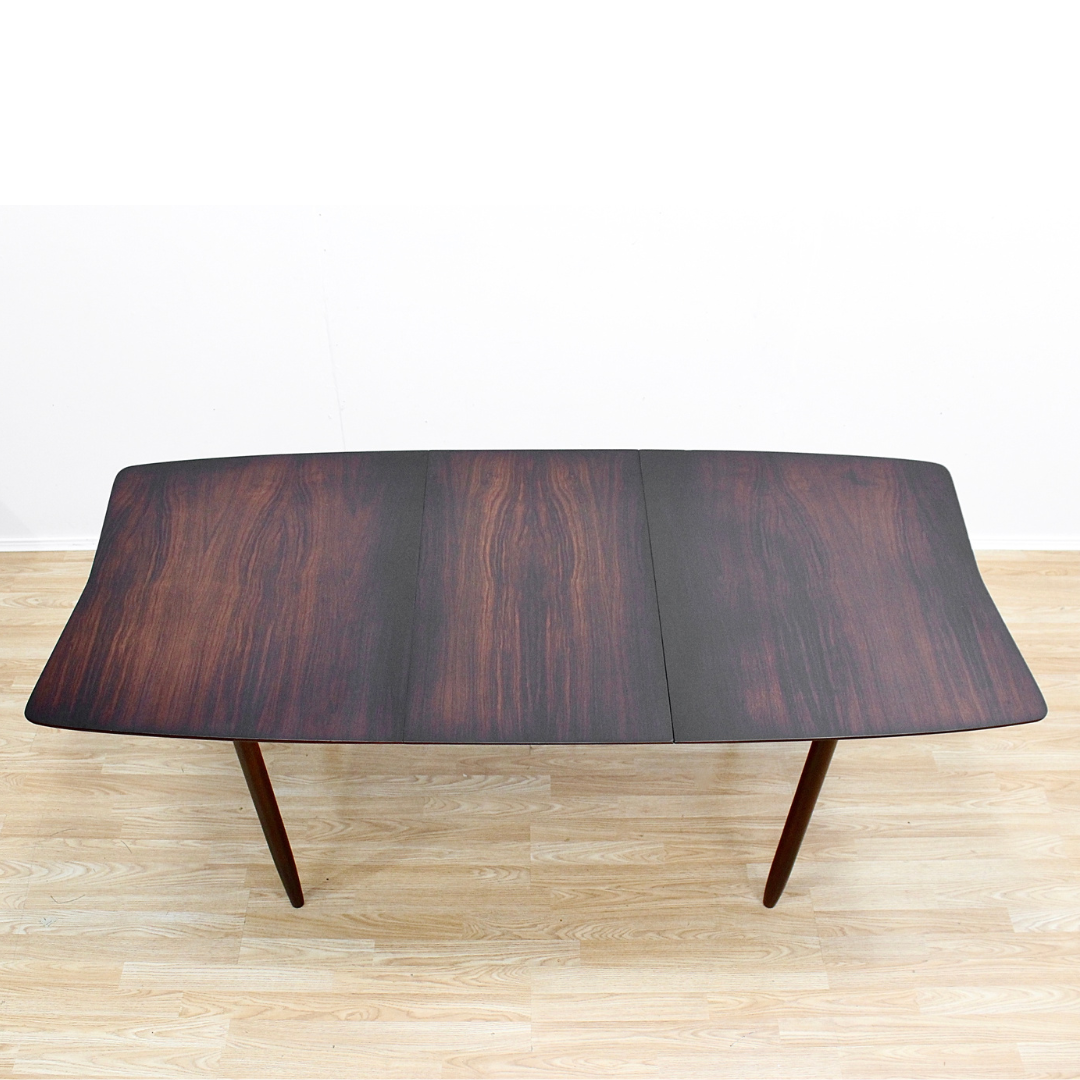 MID CENTURY EXTENDING DINING TABLE BY VANSON FURNITURE