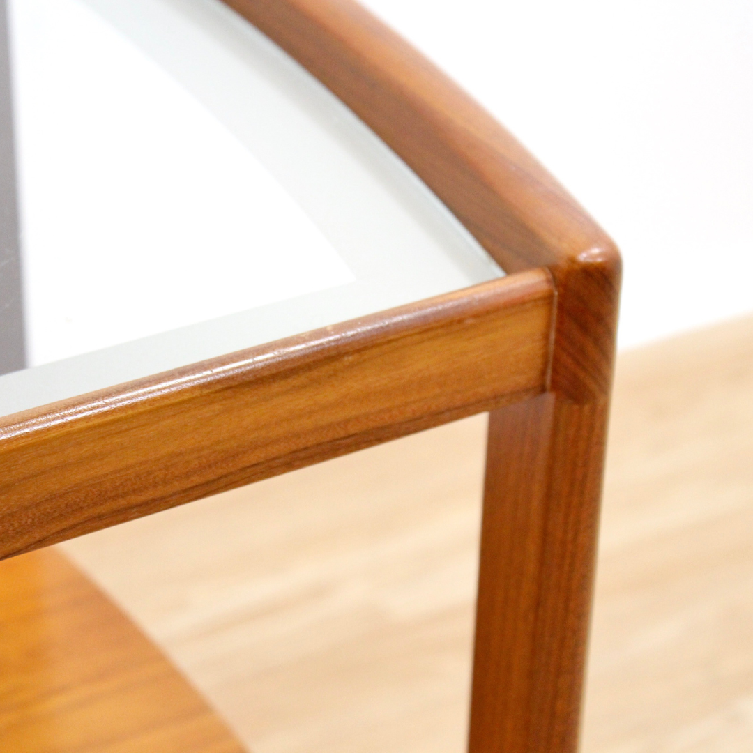 MID CENTURY BAR CART IN TEAK & GLASS