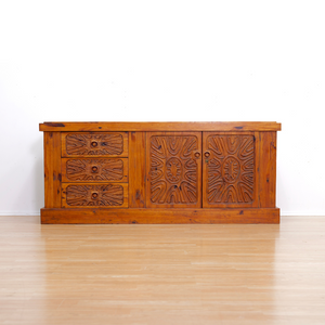 1970S HAND CARVED BRUTALIST DINING SET BY AQUARIUS ENTERPRISES AFRICA