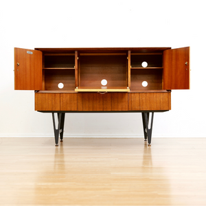 MID CENTURY BUFFET CREDENZA BY BEAUTILITY FURNITURE