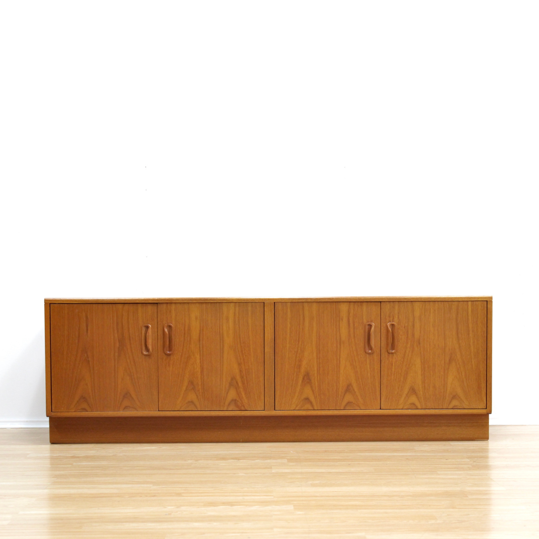 MID CENTURY LOW TEAK CREDENZA BY G PLAN