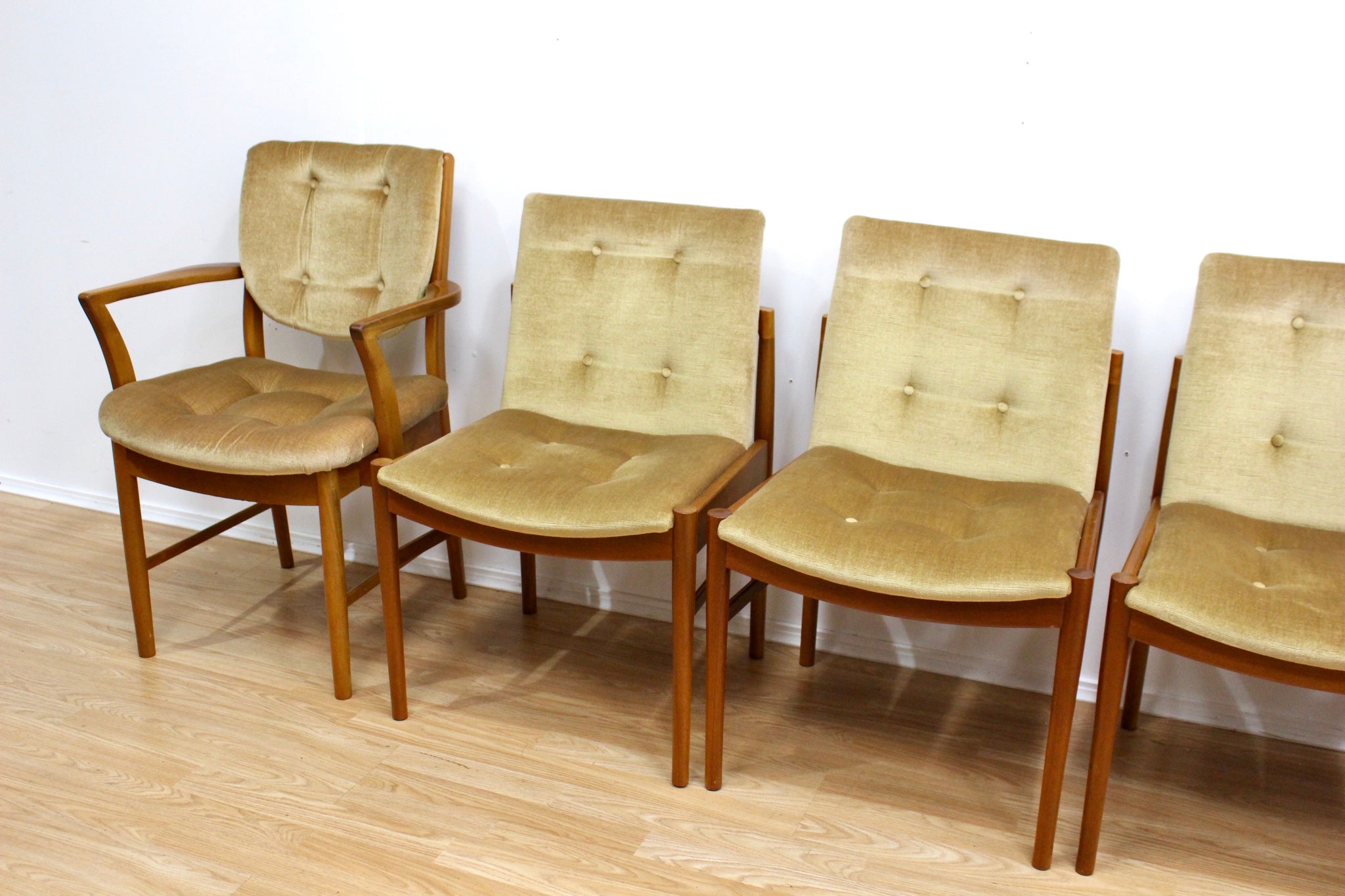 MID CENTURY DINING CHAIRS BY MCINTOSH FURNITURE SET OF SIX