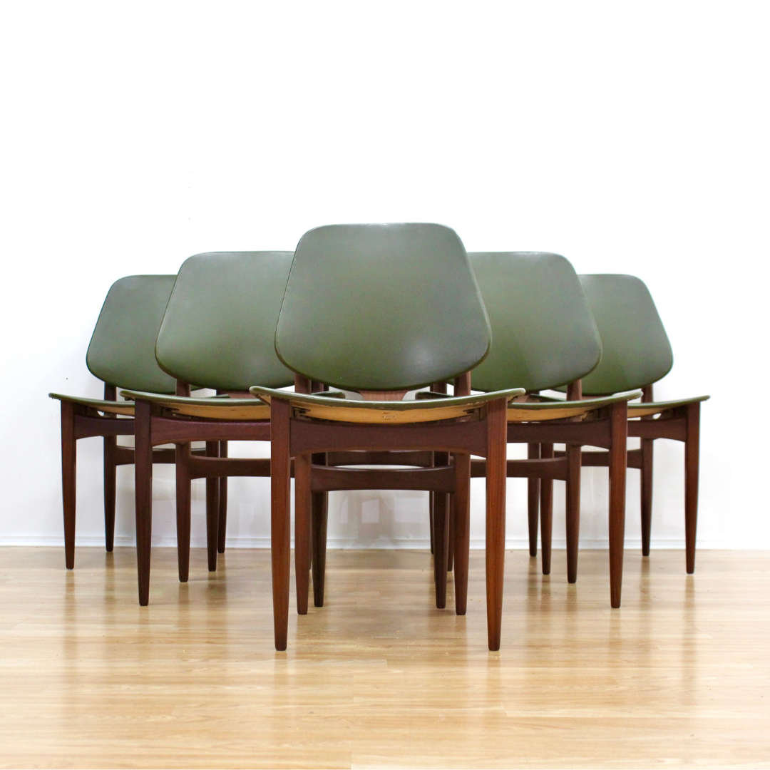 SET OF SIX MID CENTURY DINING CHAIRS BY ELLIOTS OF NEWBURY IN OLIVE GREEN