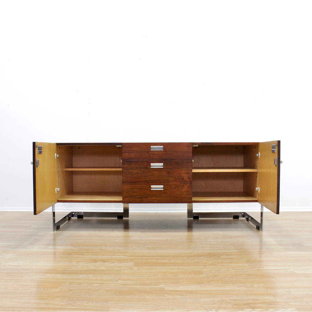 1970S POST MODERN ROSEWOOD & CHROME CREDENZA BY RICHARD YOUNG FOR MERROW ASSOCIATES