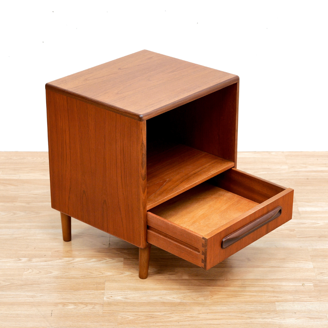 MID CENTURY TEAK NIGHTSTAND BY G PLAN