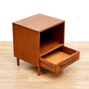 MID CENTURY TEAK NIGHTSTAND BY G PLAN