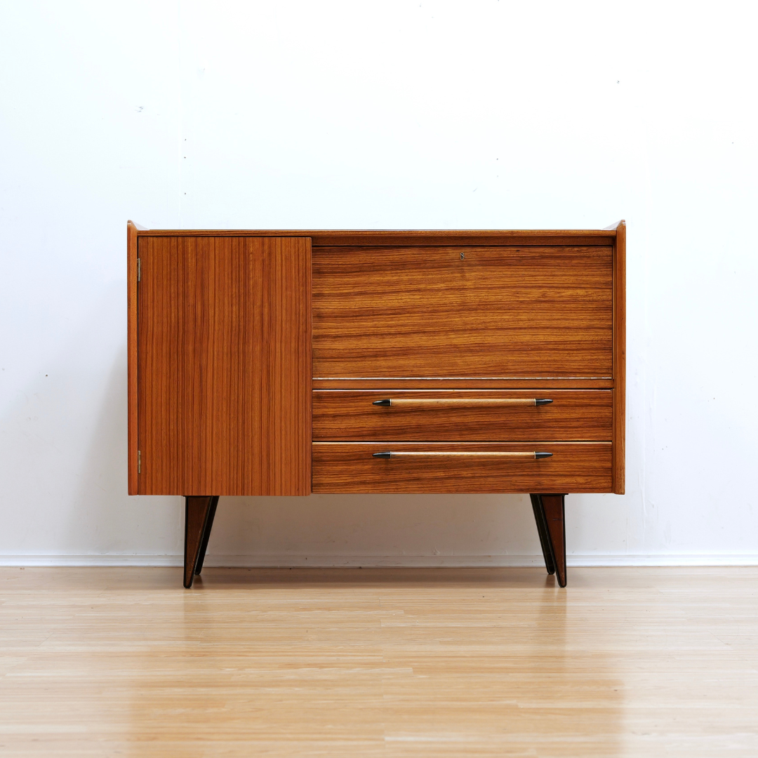 MID CENTURY CREDENZA BY LEBUS FURNITURE