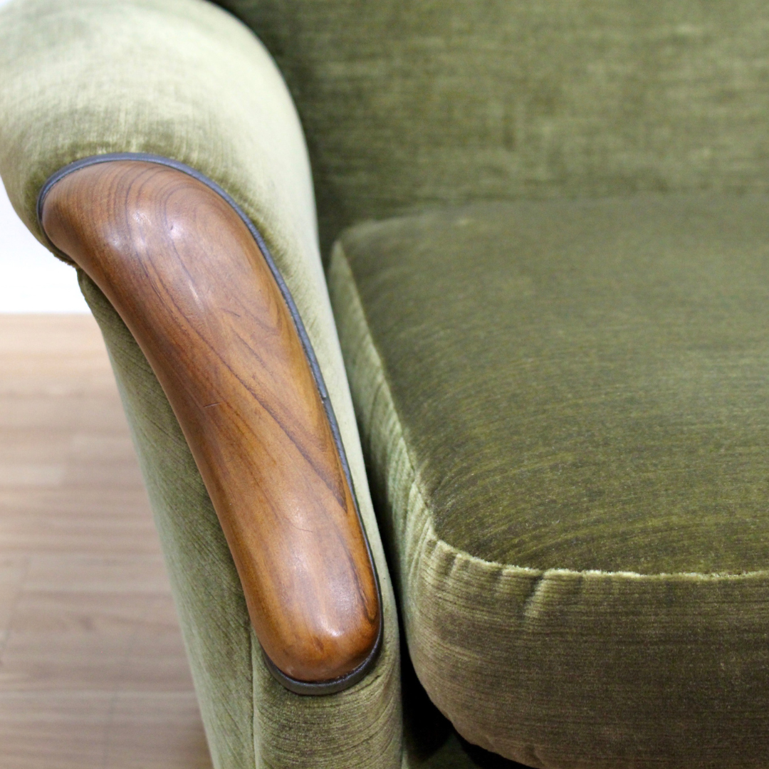 MID CENTURY GREEN VELVET SOFA & CHAIRS BY HEALS OF LONDON