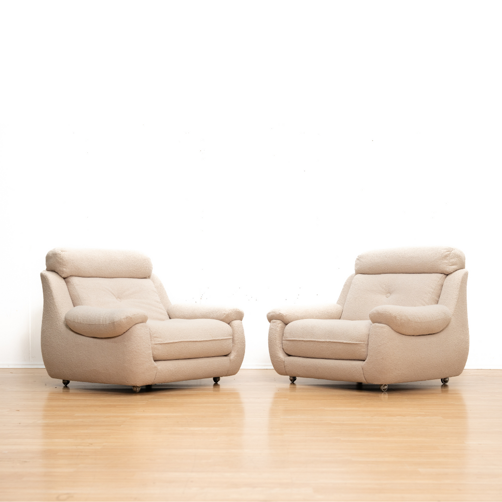 PAIR OF 1970S POST MODERN LOUNGE CHAIRS IN BOUCLE BY ENGLANDER