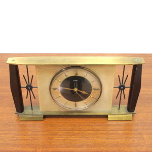 MID CENTURY MANTLE CLOCK BY METAMEC