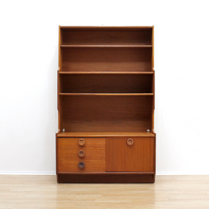 MID CENTURY TALL TEAK BOOKCASE BY PORTWOOD