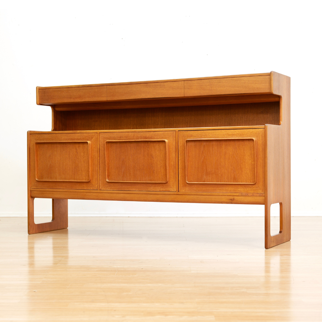 MID CENTURY HUTCH CREDENZA BY MCINTOSH OF KIRKCALDY