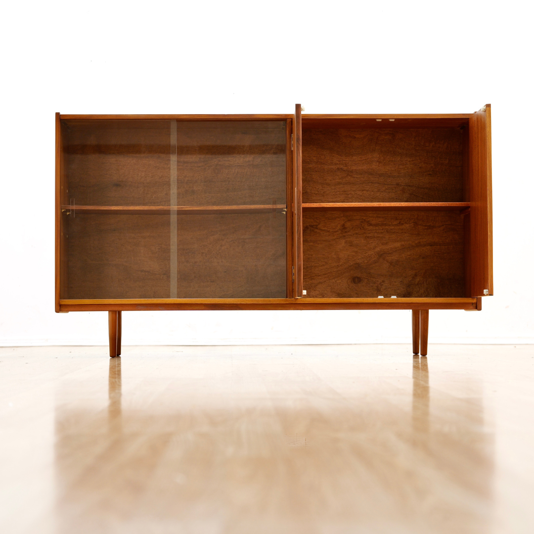 SLIM MID CENTURY DANISH TEAK SIDEBOARD DISPLAY CABINET