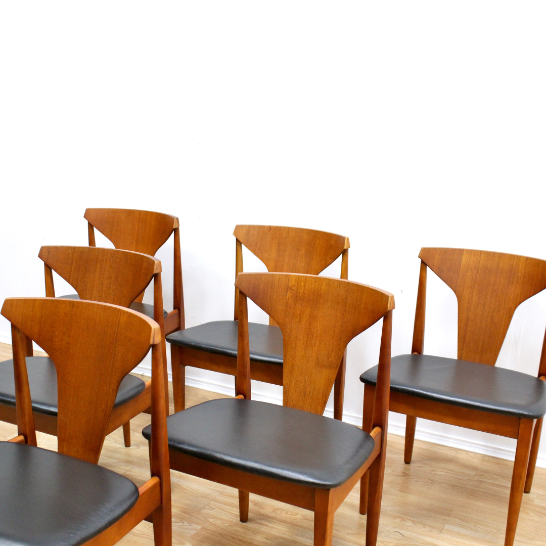 SET OF SIX MID CENTURY DINING CHAIRS BY ELLIOTS OF NEWBURY