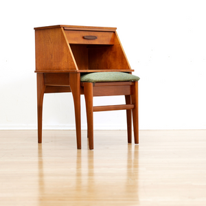 MID CENTURY ENTRYWAY SIDE TABLE BY CHIPPY HEATH