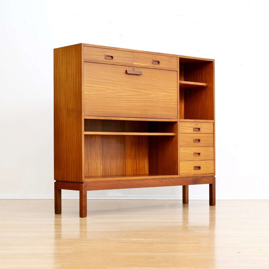 Reserved VINTAGE 1970S MILITARY BOOKCASE BY MANN EGERTON