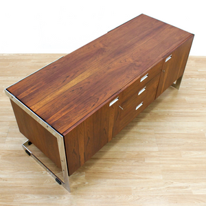 1970S POST MODERN ROSEWOOD & CHROME CREDENZA BY RICHARD YOUNG FOR MERROW ASSOCIATES