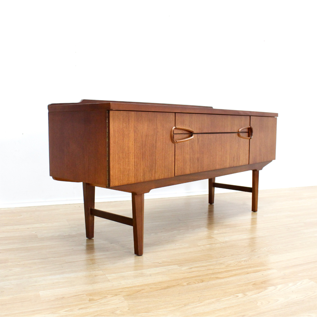 MID CENTURY SIX DRAWER TEAK CREDENZA DRESSER BY REMPLOY