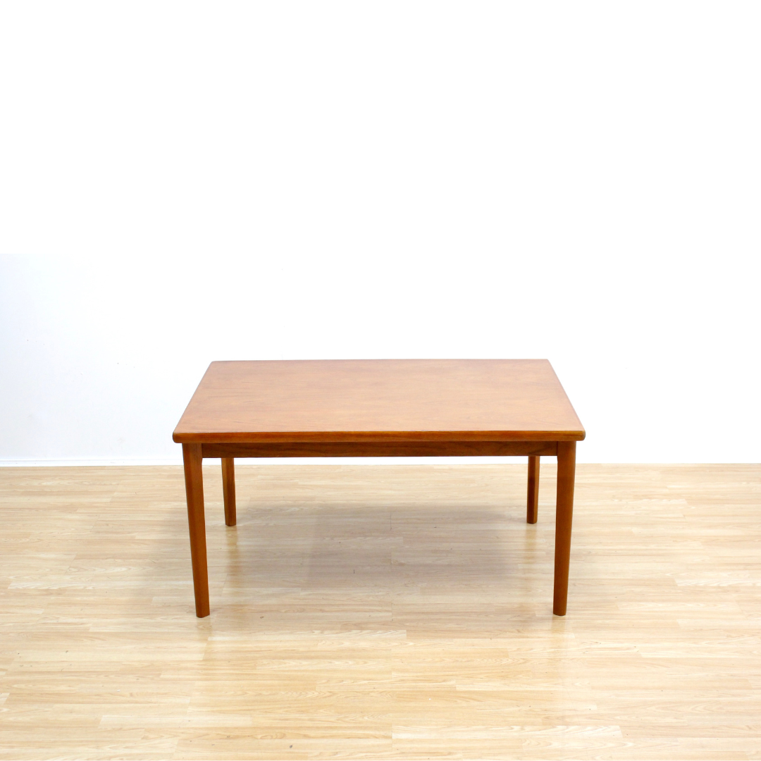 LARGE MID CENTURY TEAK EXTENDING DINING TABLE BY AM MOBLER